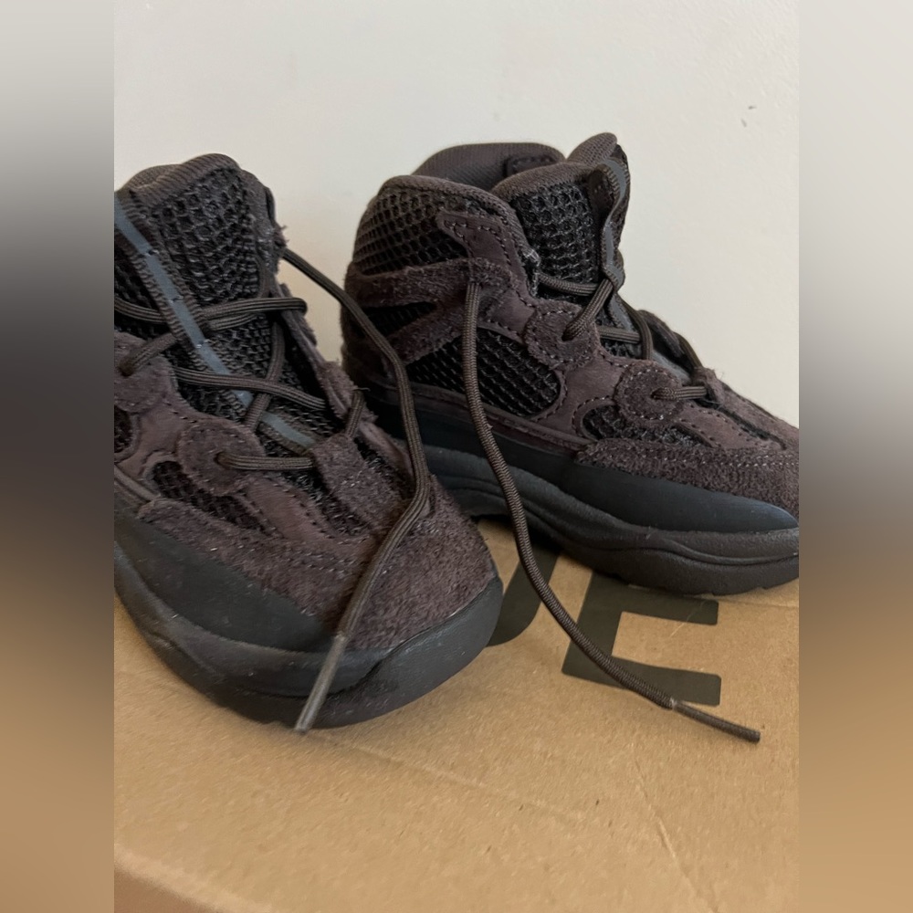 adidas Yeezy Desert Boot 'Oil' kids